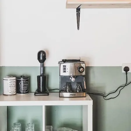 펜션 Milea Mansion 레메소스