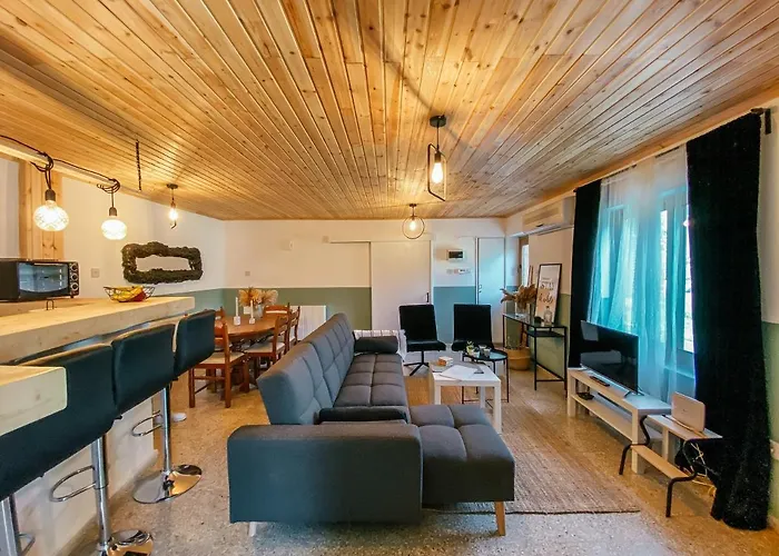 Semesterbostad Milea Mansion